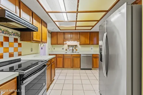 1083 Kings Road Neptune Beach FL 32266