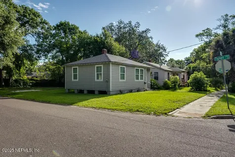 1593 W 11th Street Jacksonville FL 32209