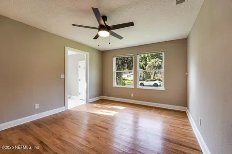 1593 W 11th Street Jacksonville FL 32209