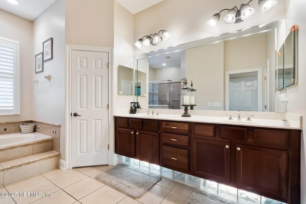 2025 Castle Point Court Fleming Island FL 32003