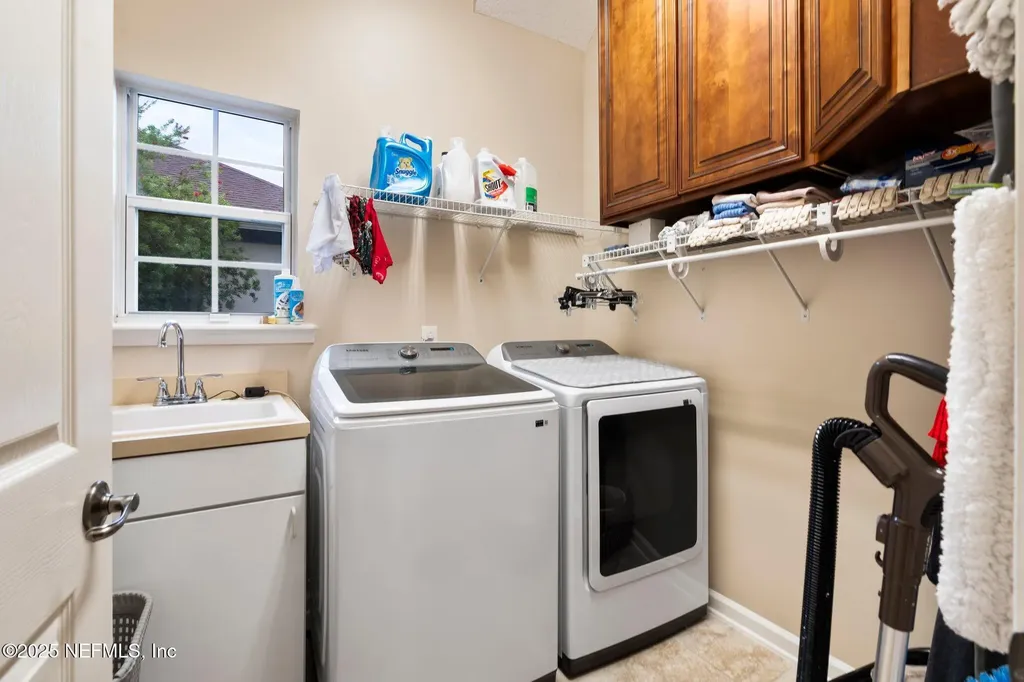 2025 Castle Point Court Fleming Island FL 32003