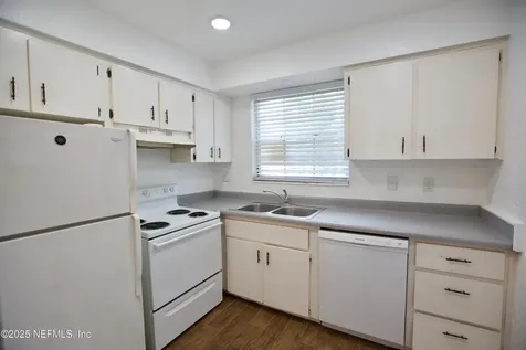 5201 Atlantic Boulevard Jacksonville FL 32207
