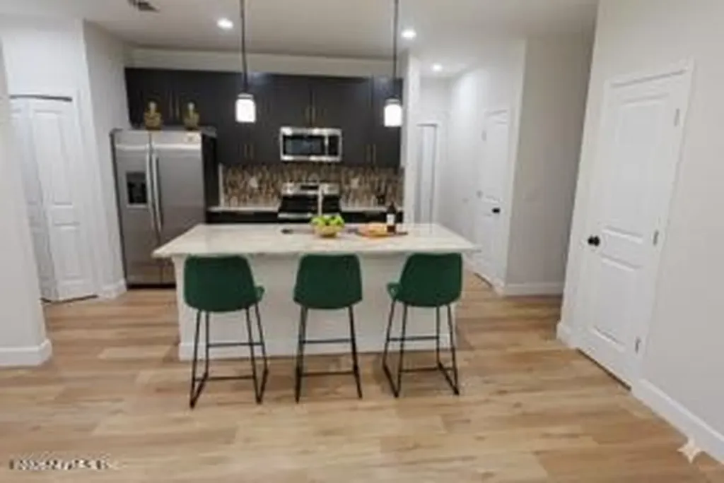 2120 W 2nd Street Jacksonville FL 32209