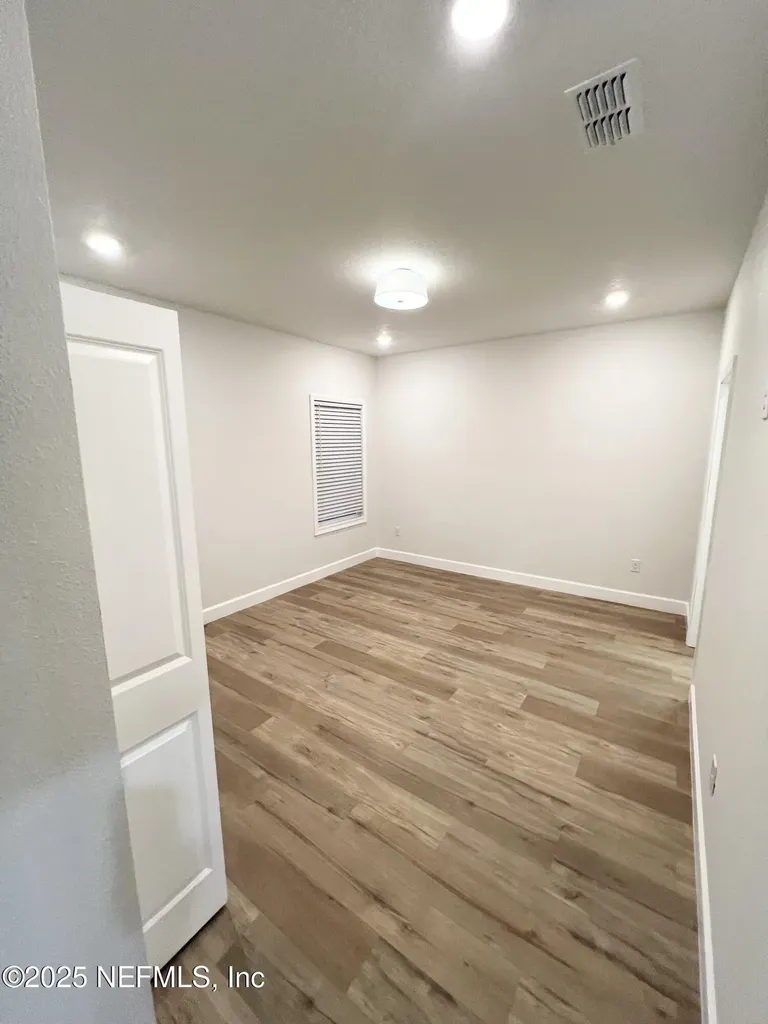 2120 W 2nd Street Jacksonville FL 32209