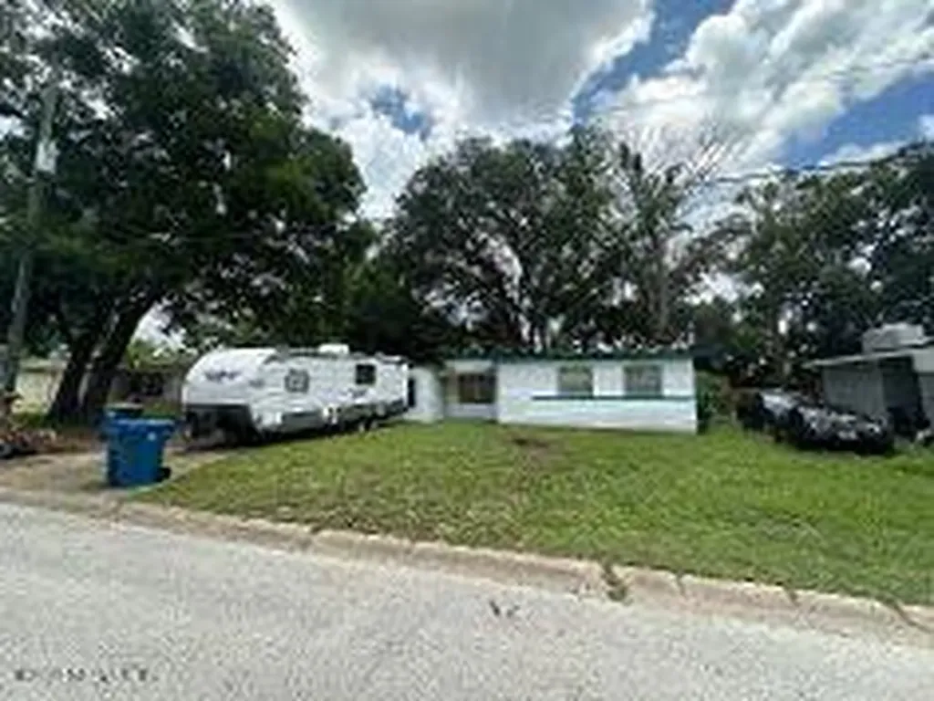 1087 Crestdale Street Jacksonville FL 32211