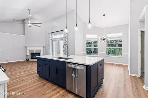 8725 Southern Glen Drive Jacksonville FL 32256