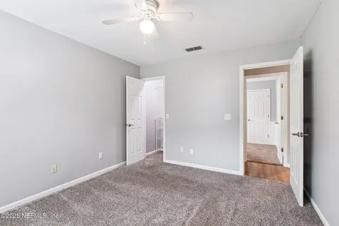8725 Southern Glen Drive Jacksonville FL 32256
