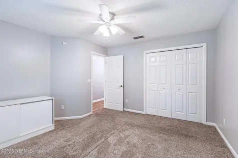 8725 Southern Glen Drive Jacksonville FL 32256