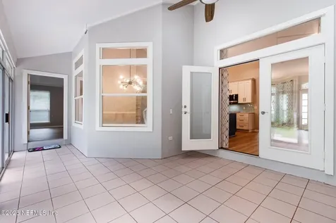 8725 Southern Glen Drive Jacksonville FL 32256