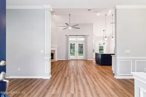 8725 Southern Glen Drive Jacksonville FL 32256