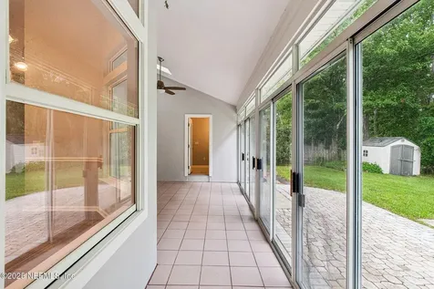 8725 Southern Glen Drive Jacksonville FL 32256