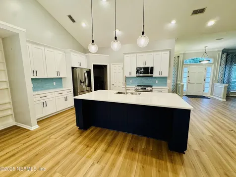 8725 Southern Glen Drive Jacksonville FL 32256