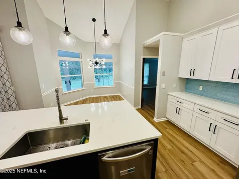 8725 Southern Glen Drive Jacksonville FL 32256