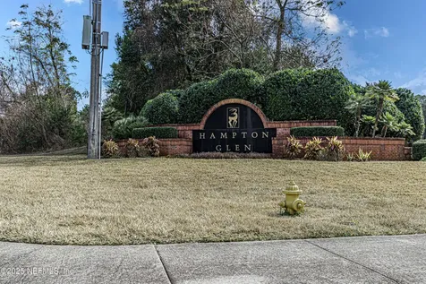 8725 Southern Glen Drive Jacksonville FL 32256