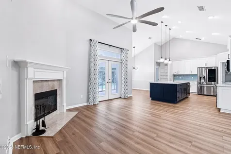 8725 Southern Glen Drive Jacksonville FL 32256