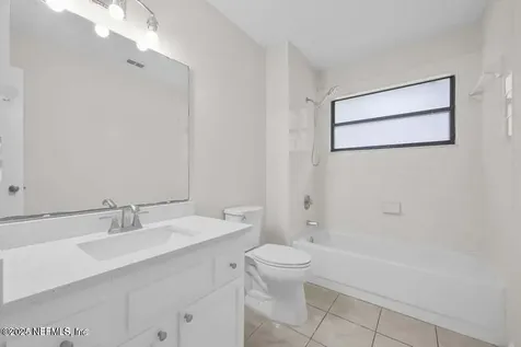 8426 Santana Court Jacksonville FL 32220