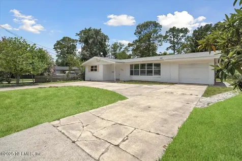 7934 Old Kings Road S Jacksonville FL 32217