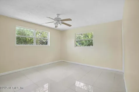 7934 Old Kings Road S Jacksonville FL 32217