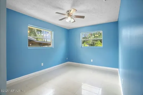 7934 Old Kings Road S Jacksonville FL 32217
