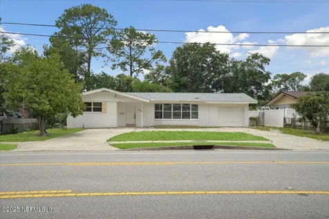 7934 Old Kings Road S Jacksonville FL 32217