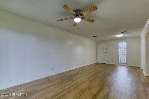 1768 El Camino Road Jacksonville FL 32216