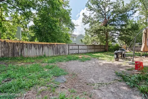 8182 Loch Lomond Lane Jacksonville FL 32244