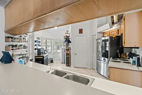 8182 Loch Lomond Lane Jacksonville FL 32244