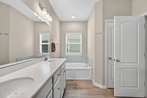 10381 Pavnes Creek Drive Jacksonville FL 32222