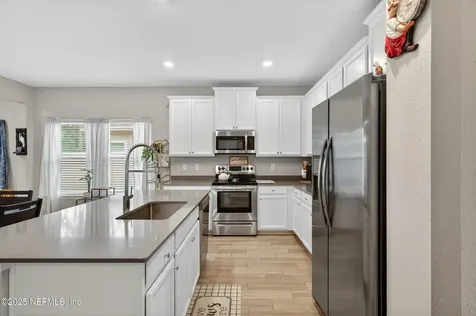 10381 Pavnes Creek Drive Jacksonville FL 32222