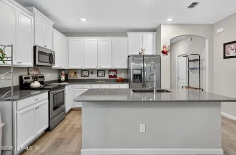 10381 Pavnes Creek Drive Jacksonville FL 32222