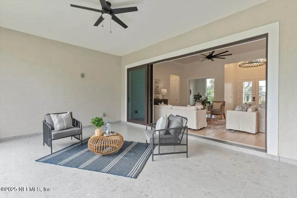 17 Old Oak Drive N Palm Coast FL 32137