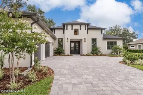 17 Old Oak Drive N Palm Coast FL 32137
