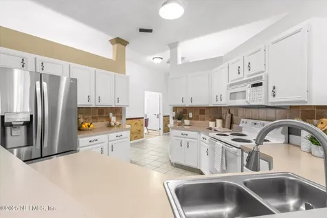 5221 Camelot Forest Drive Jacksonville FL 32258