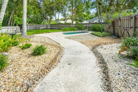 5221 Camelot Forest Drive Jacksonville FL 32258