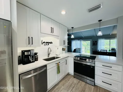 1450 Mandarin Point Lane S Jacksonville FL 32223
