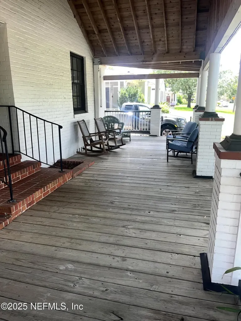 1802 Kingswood Road Jacksonville FL 32207