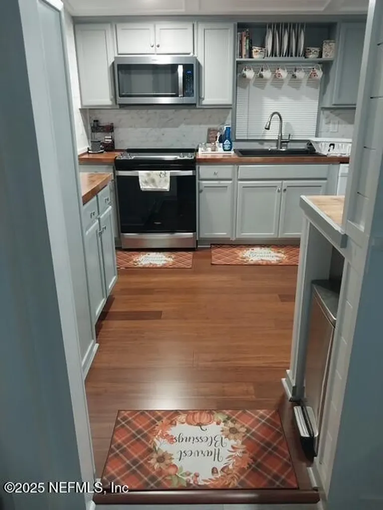 202 Ash Street Interlachen FL 32148