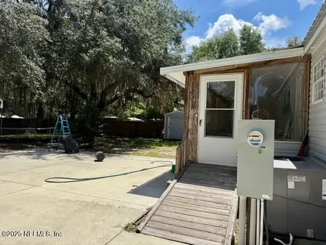 202 Ash Street Interlachen FL 32148