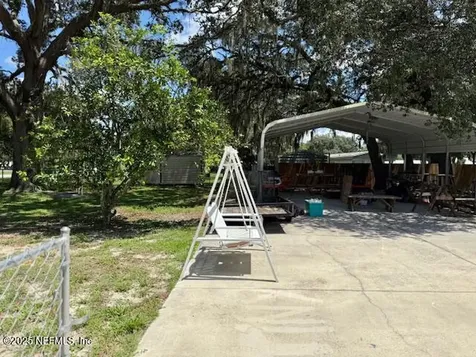 202 Ash Street Interlachen FL 32148