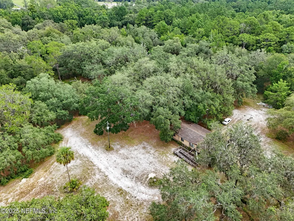 202 Bostwick Cemetery Road Palatka FL 32177