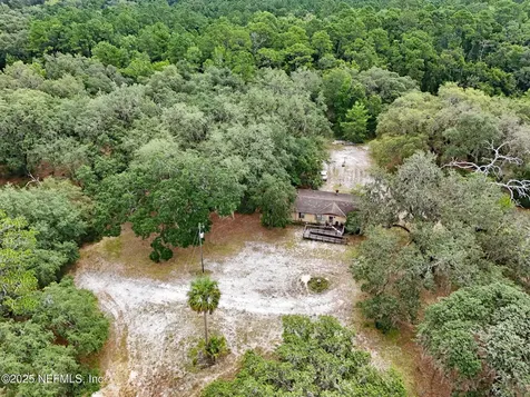 202 Bostwick Cemetery Road Palatka FL 32177
