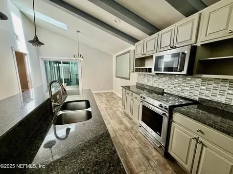 6657 Periwinkle Drive Jacksonville FL 32244