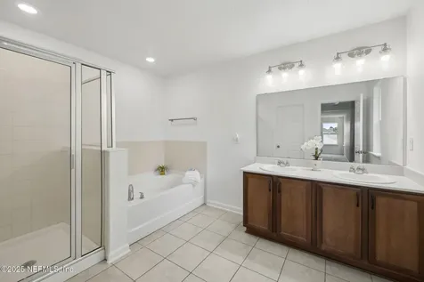 5102 Oak Bend Avenue Jacksonville FL 32257