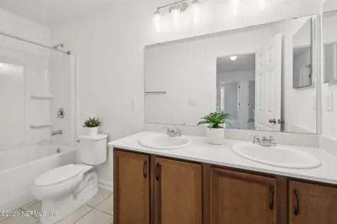 5102 Oak Bend Avenue Jacksonville FL 32257