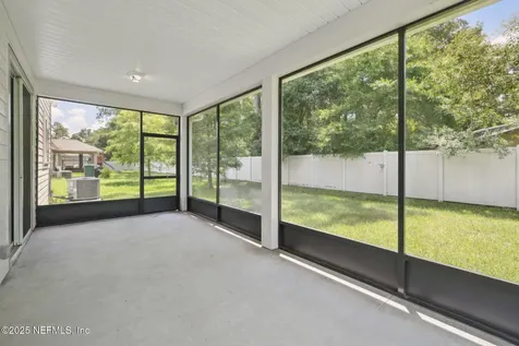 5102 Oak Bend Avenue Jacksonville FL 32257
