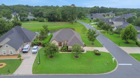 1960 Colonial Drive Green Cove Springs FL 32043