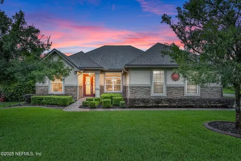 1960 Colonial Drive Green Cove Springs FL 32043