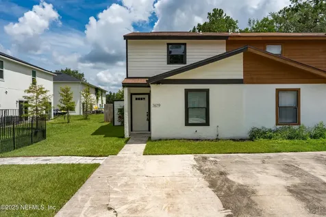 7679 Melissa Court N Jacksonville FL 32210