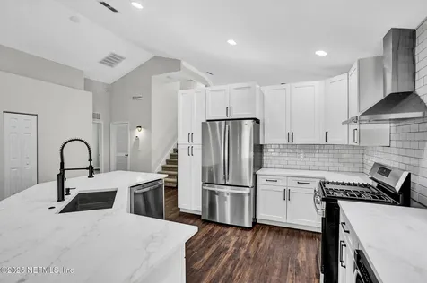6511 Ginnie Springs Road Jacksonville FL 32258