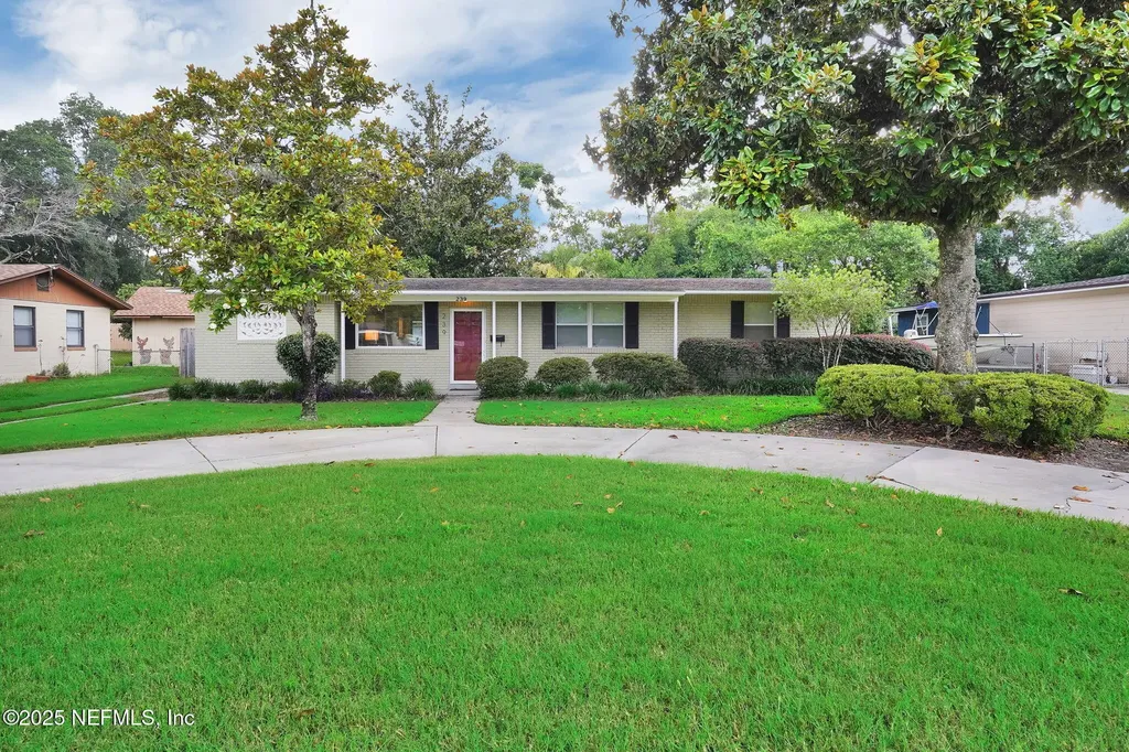 239 Glynlea Road Jacksonville FL 32216